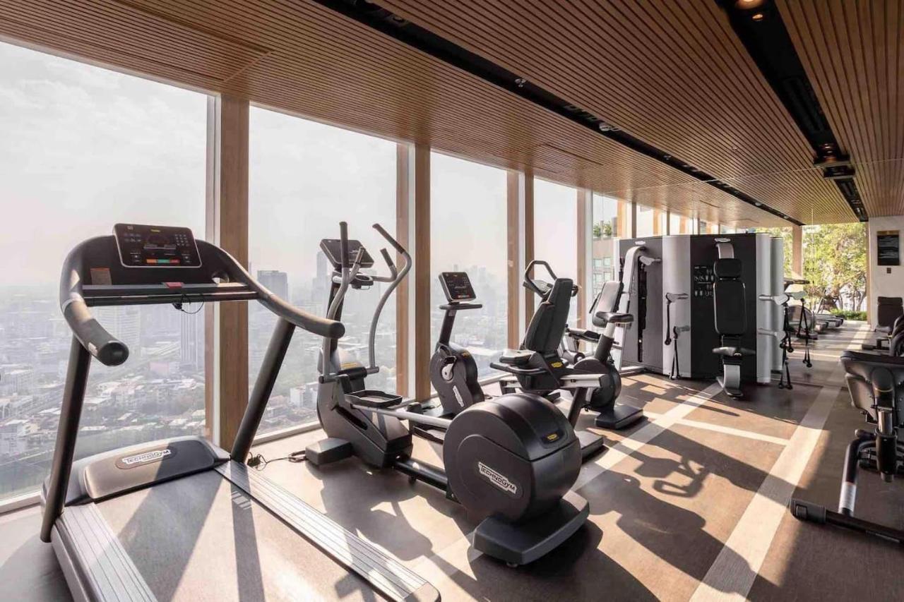 2 Bedroom Luxury Apartment 3 Min Walk From Bts Ekkamai Bangkok Exterior foto