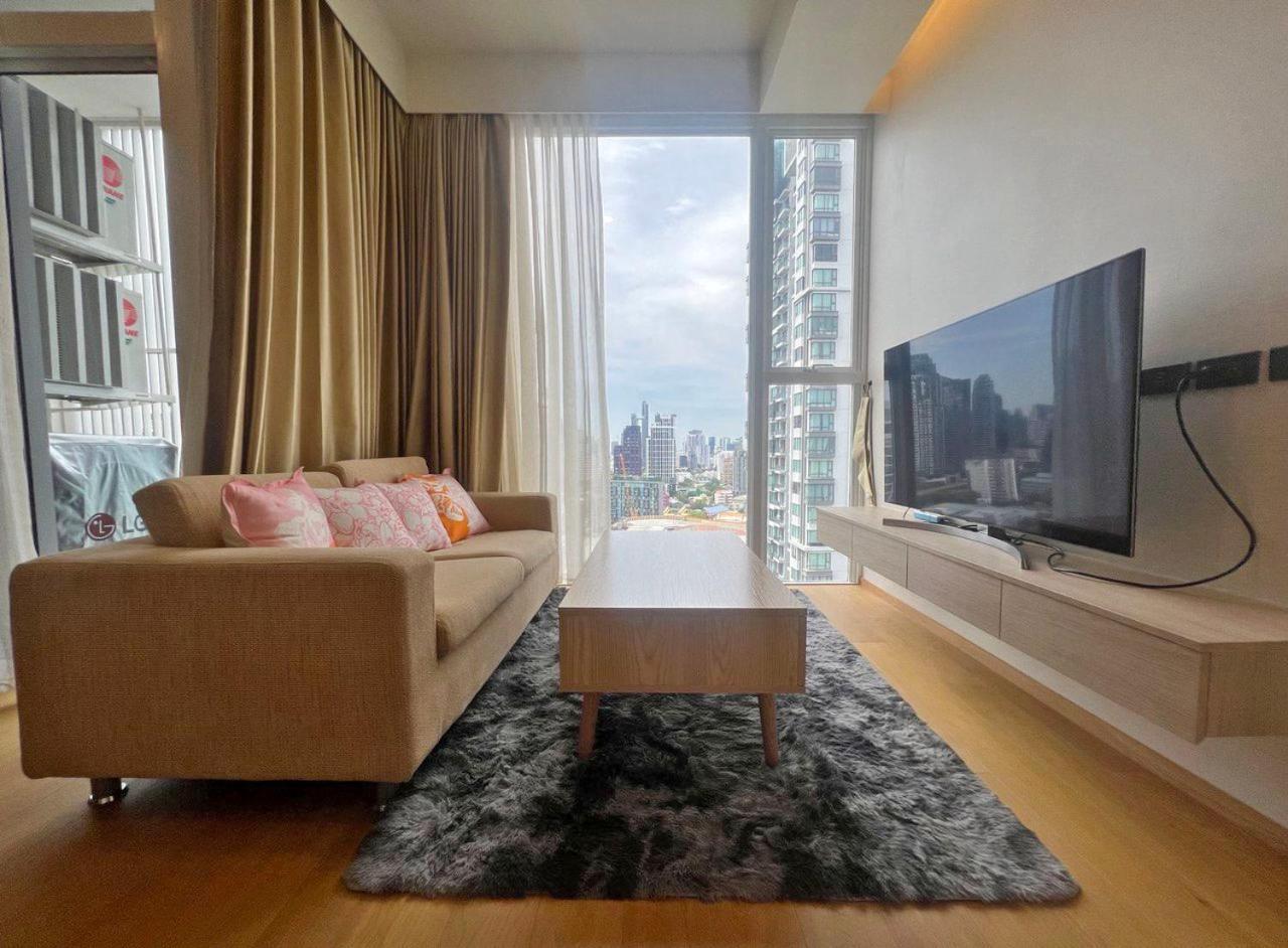 2 Bedroom Luxury Apartment 3 Min Walk From Bts Ekkamai Bangkok Exterior foto